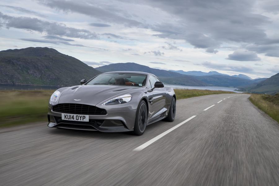  Aston Martin Vanquish 2012 года  (UK) (фото 137 из 170)